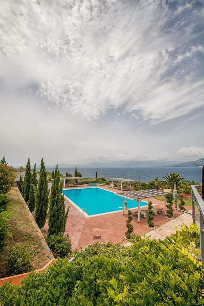 Фото Thalassa Hotel