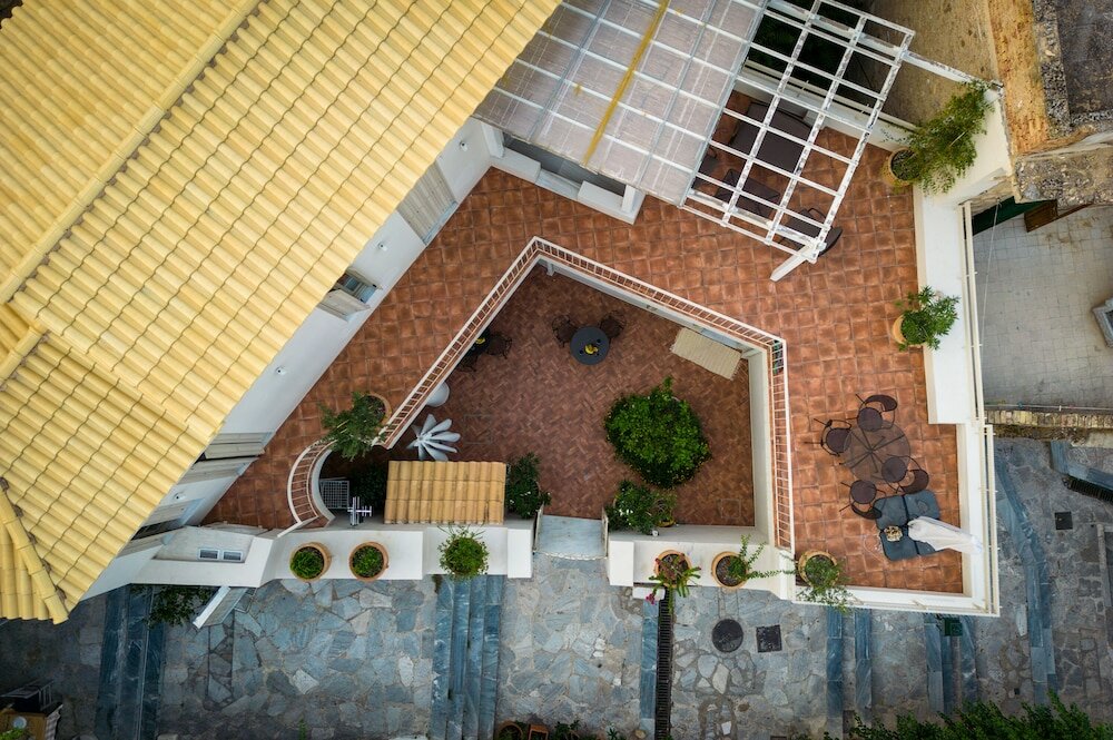 Фото Acropolis Suites