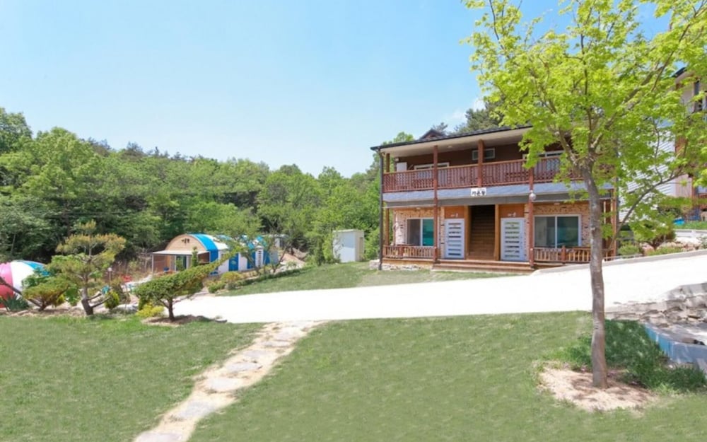 Фото Yesan Sanmaru Pension