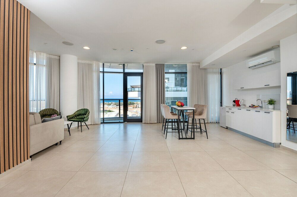 Фото Hi - Yam SeaView Apartments & Suites