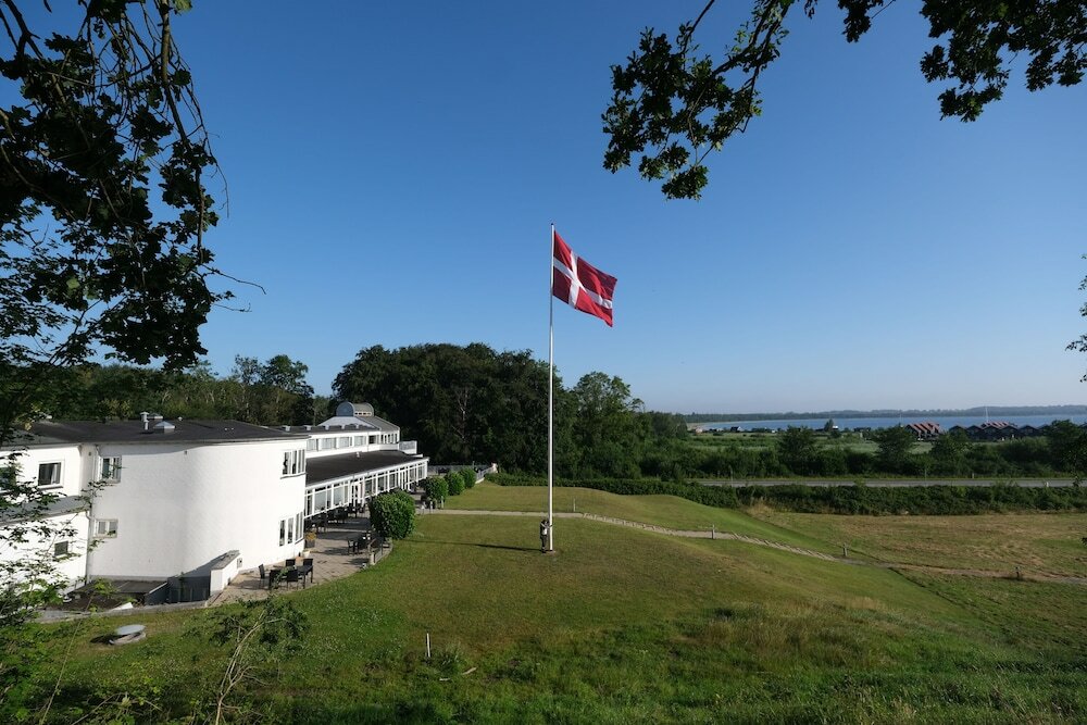 Фото Hotel Juelsminde Strand