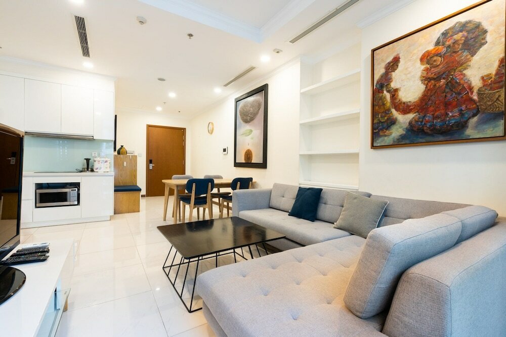 Фото Luxury Landmark - Linh's Apartment