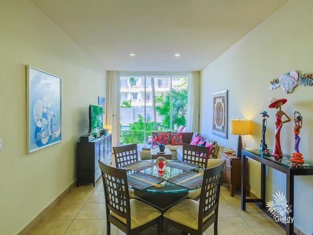 Фото Ixchel - Ground Floor One Bedroom Suite 2108