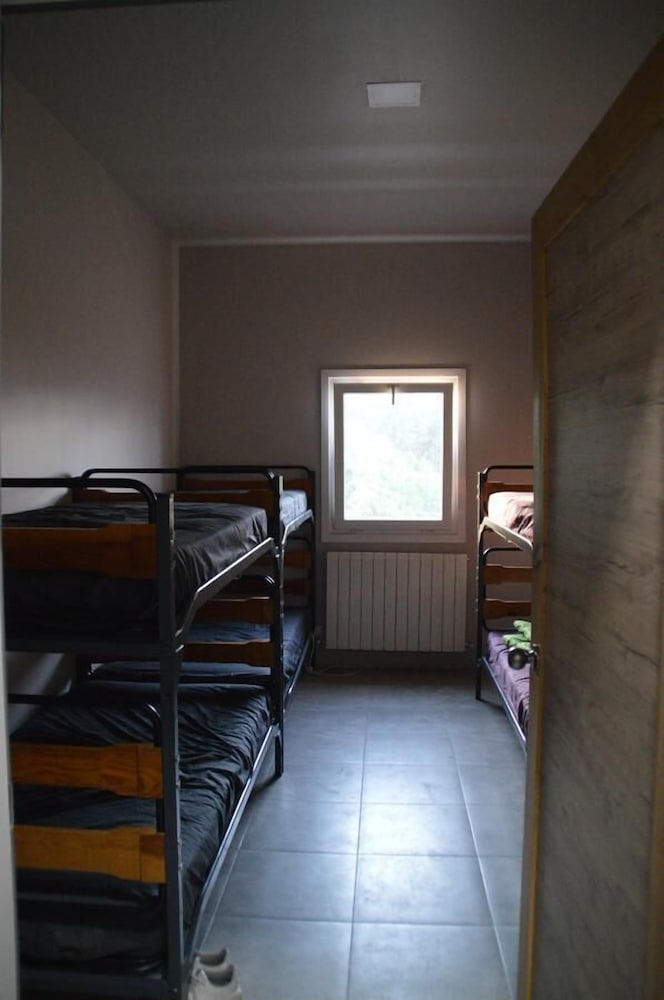 Фото Alarpe Aterpetxea - Hostel