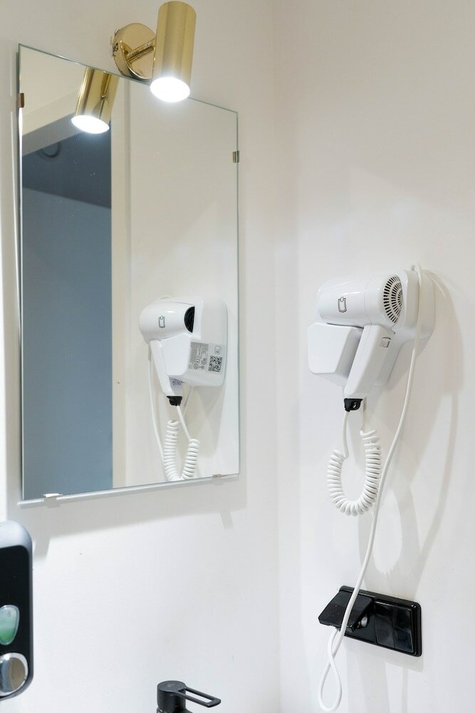 Фото Urban Hotel The Golden Stork