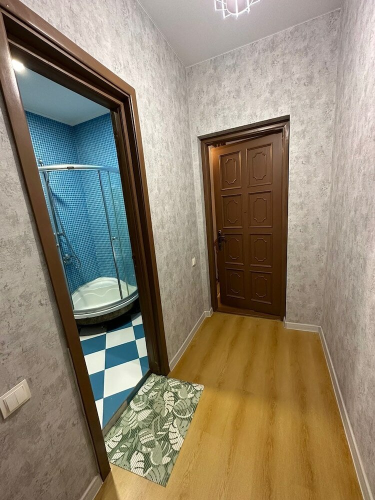 Фото Гостиница на ул. Константина Гамсахурдиа, 1