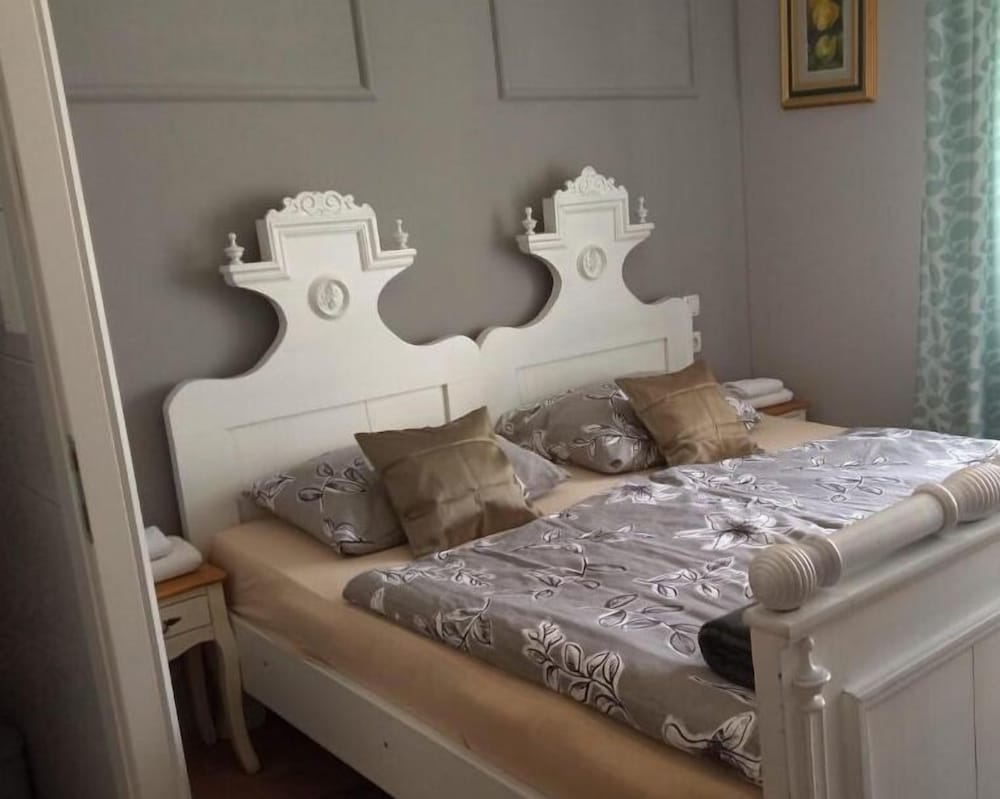 Фото Villa Lucia Apartments & Rooms