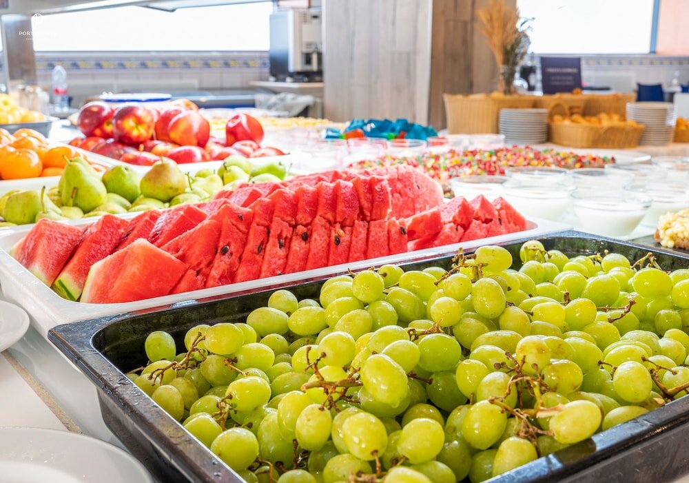 Фото Port Fiesta Park Hotel