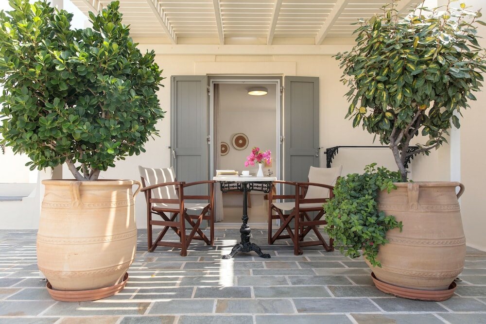 Фото Proteas Hotel & Suites