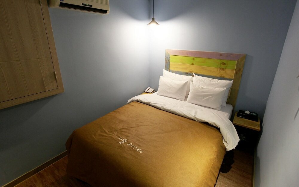 Фото Yeongdeungpogucheong Station SL