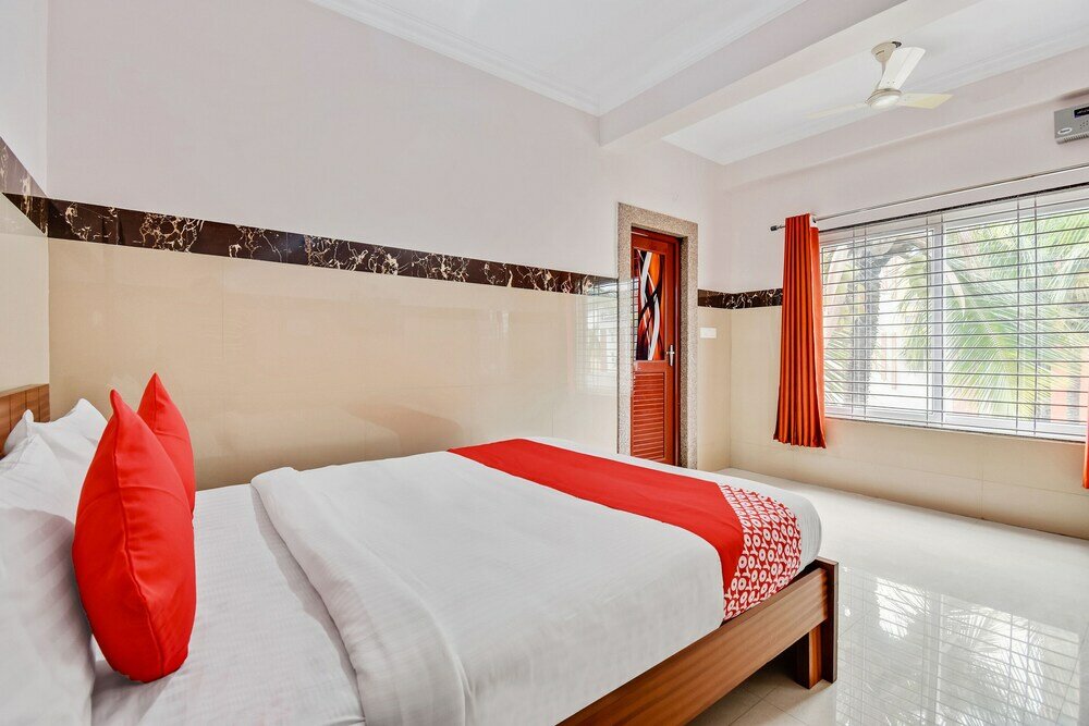 Фото Oyo 43308 Sri Sai Guru Comforts