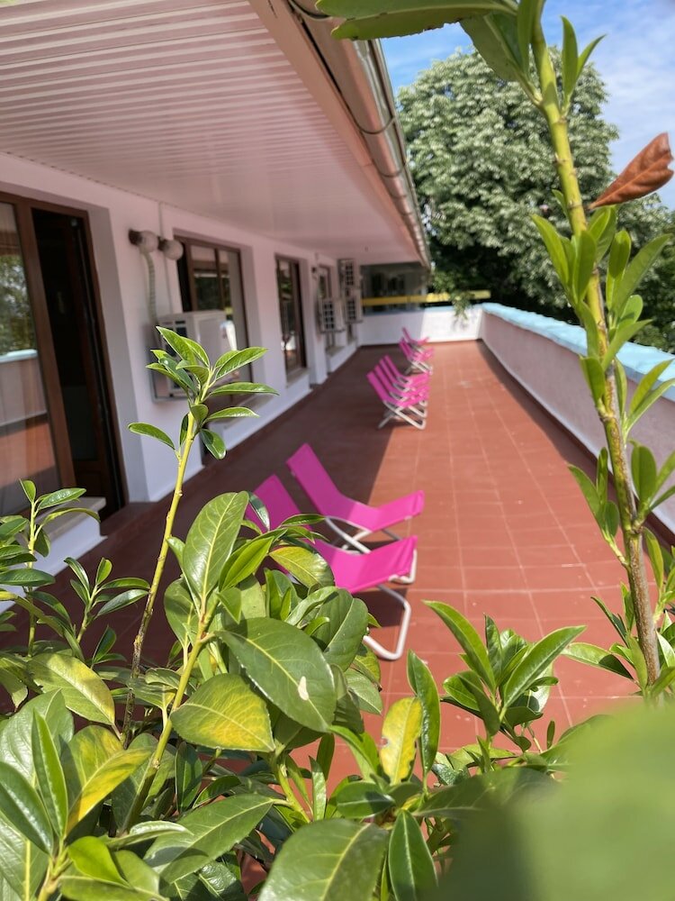 Фото Amadina Garden