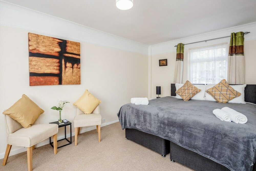 Фото Mpl Apartments - Woodside House by Harry Potter Studios