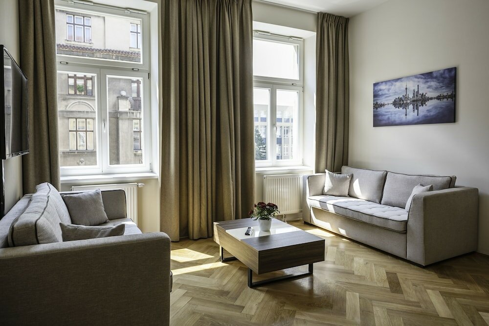 Фото Letna Garden Suites