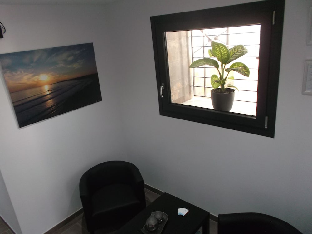 Фото Hostal Maria Jose