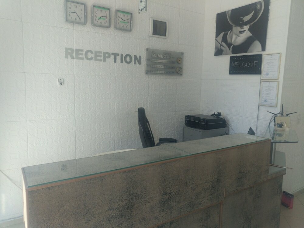 Фото Megas Apartments