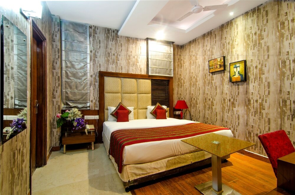 Фото Hotel Omega Residency