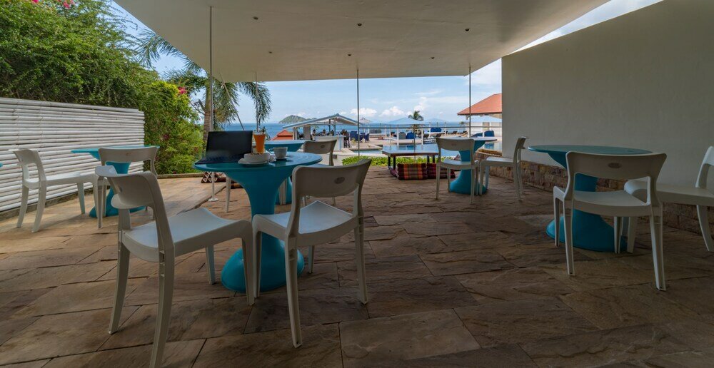 Фото Baan Jai Dee Beach Front Hotel