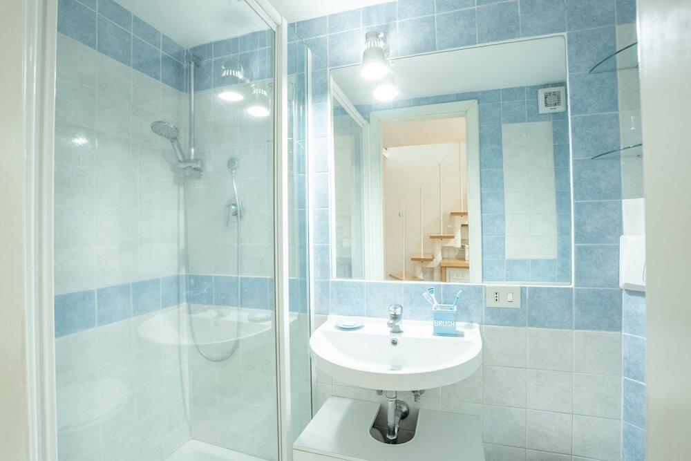 Фото Quiet and Cozy Trastevere Hideaway