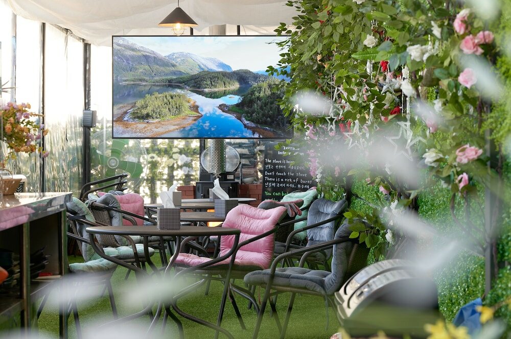 Фото Snowflower Guesthouse