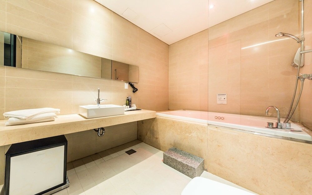 Фото Yeoksam Bare