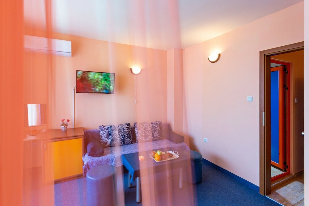 Фото Family Hotel Jemelly