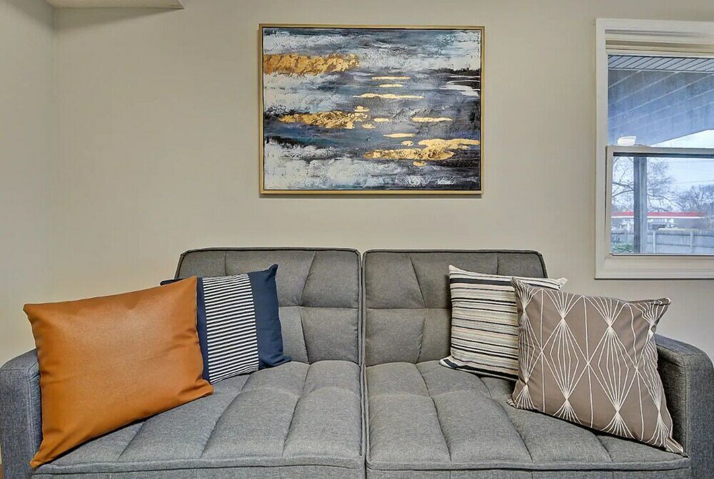 Фото Spacious 6br/3ba House w Parking! Sleeps 20!