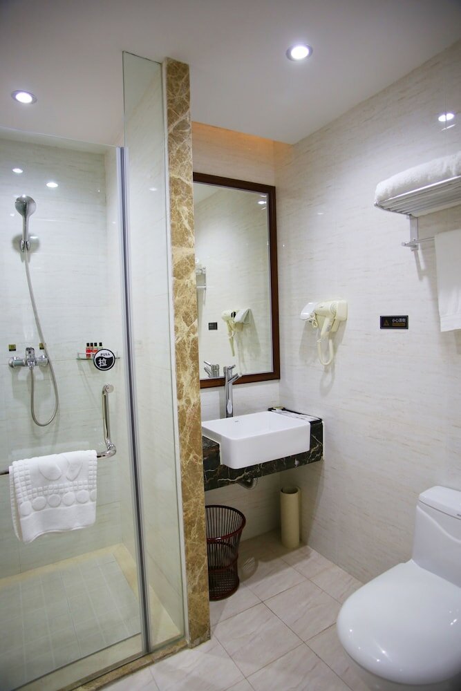 Фото Kingstyle Hotel Railway Station Branch