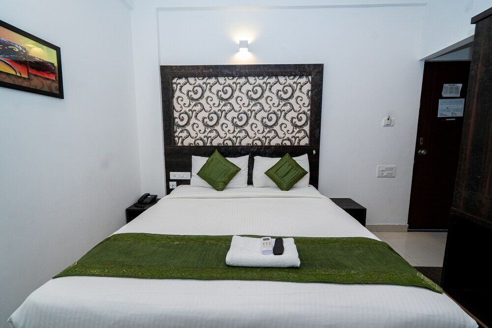 Фото Hotel Dhruv Palace Bengaluru