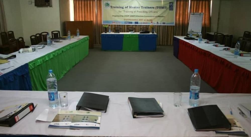 Фото Bloom Star Hotel