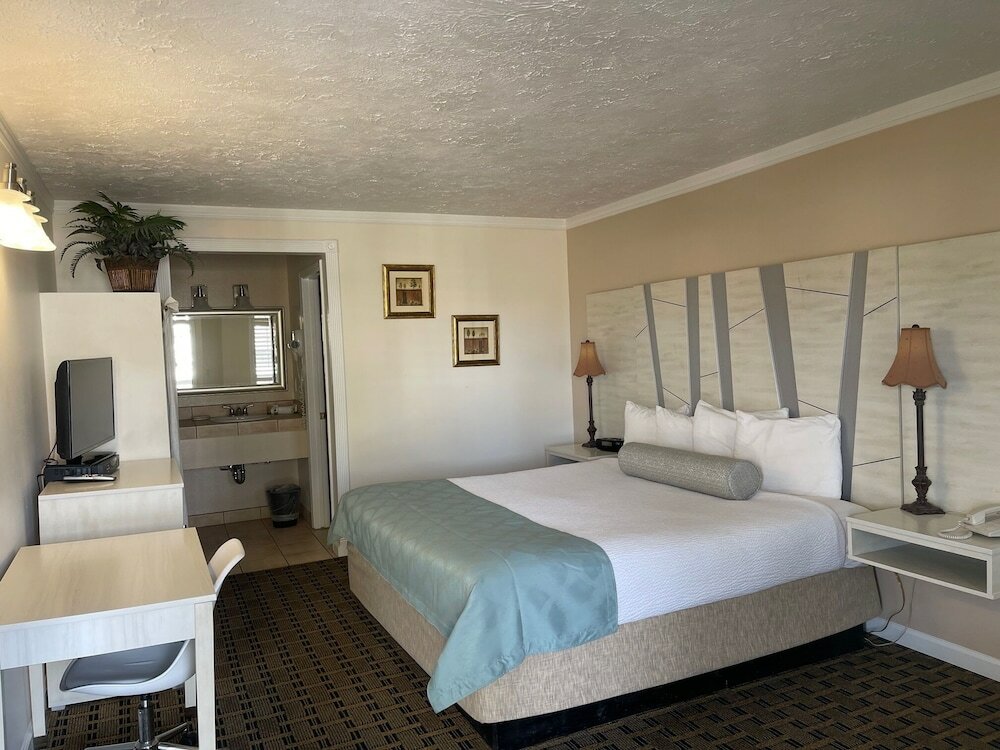 Фото Baechtel Creek Inn, Ascend Hotel Collection