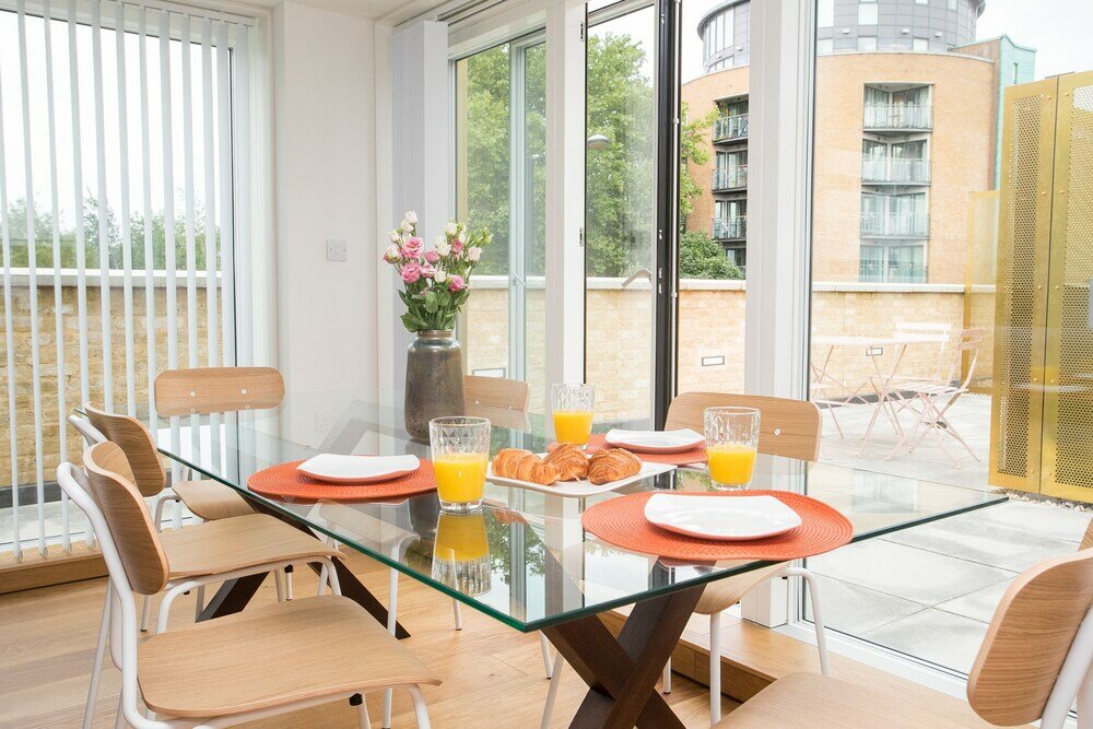 Фото Moonside - Stunning Angel Apartments