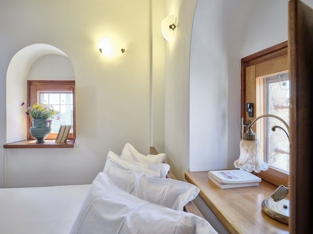 Фото Petreas Tower