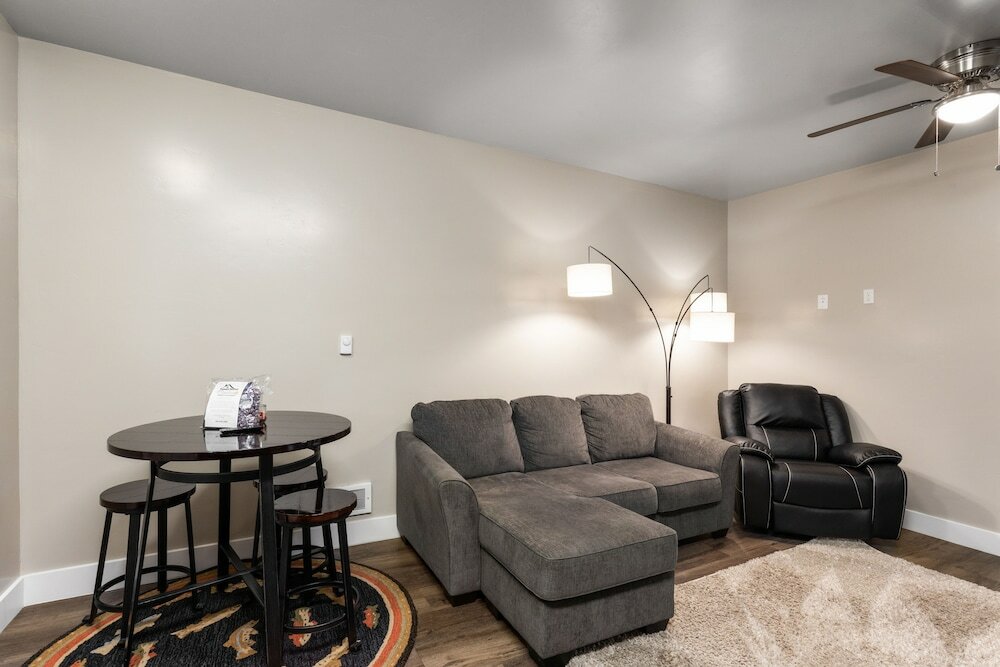 Фото The Yellowstone Hideaway Unit C