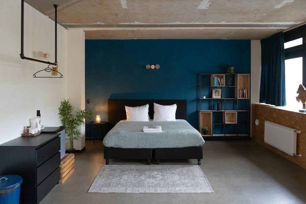 Фото Urban Hotel The Golden Stork