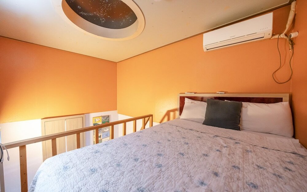 Фото Yeonsinnae Red