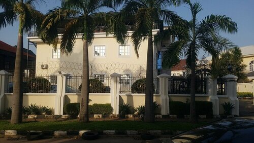 Гостиница Zeina Suites Abuja в Абудже