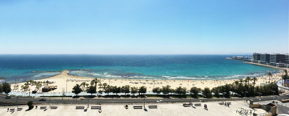 Фото Alicante Aparthotel Evolution