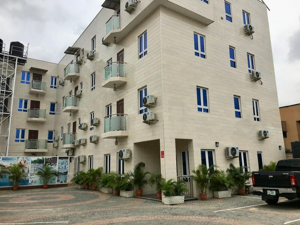 Фото отеля 1