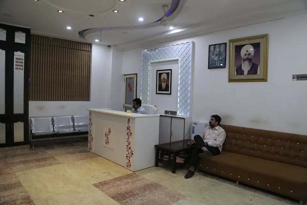 Фото Hotel R. S. International