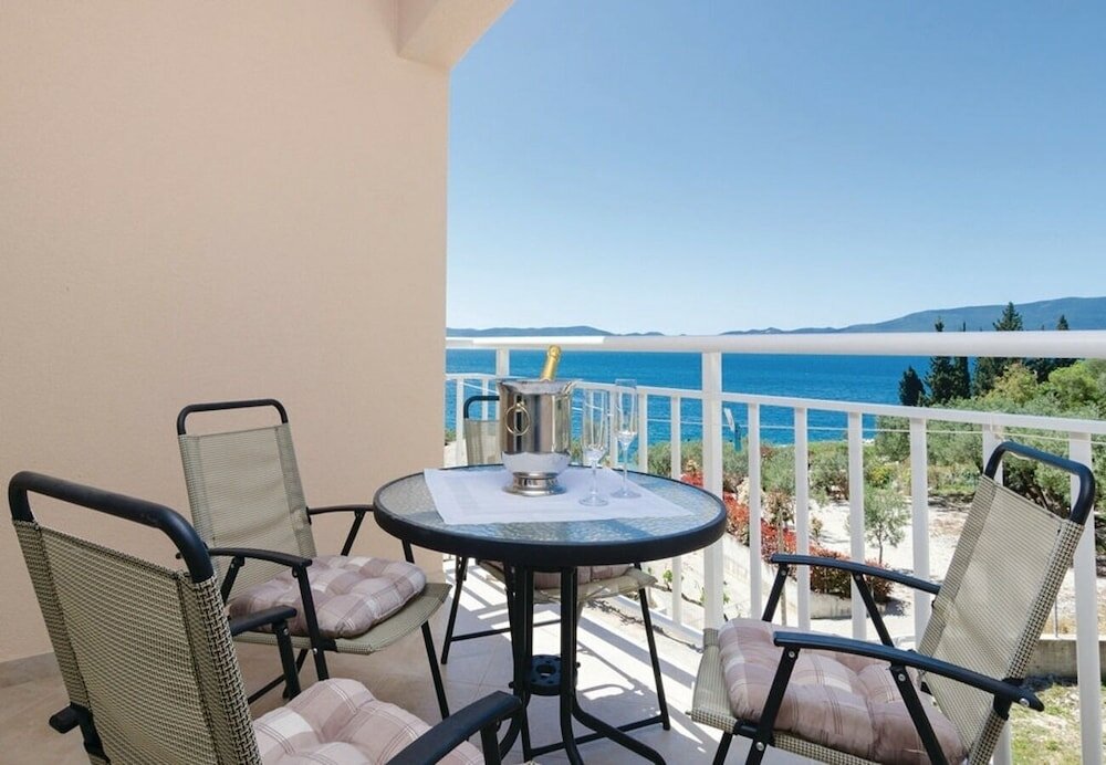 Фото Ljuba - in Center & Close to the Beach - A1