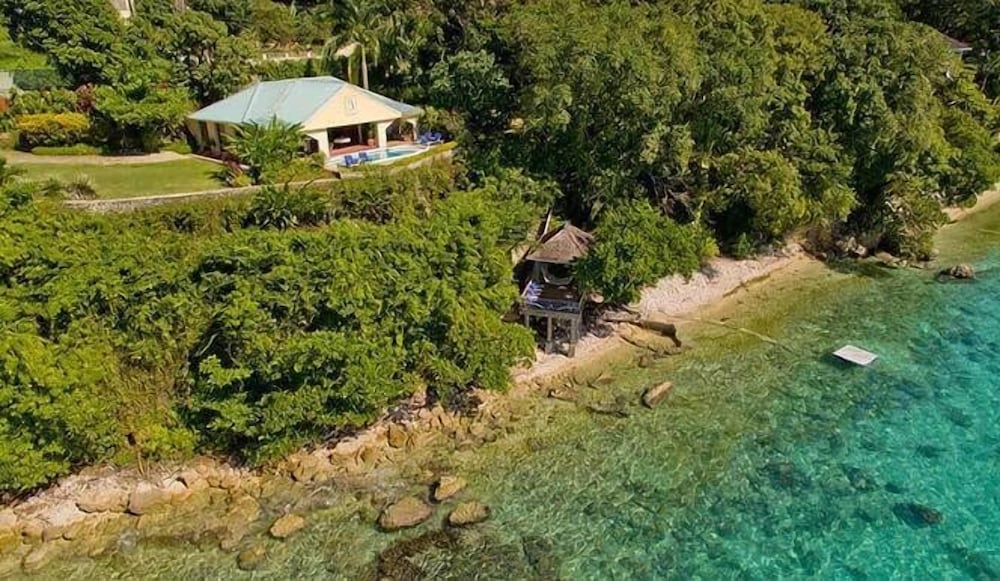 Фото Bluefields Bay Villas