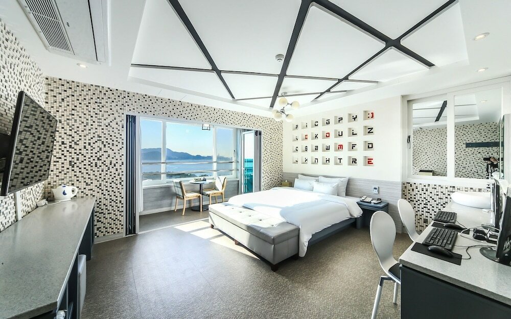 Фото The Brain Hotel