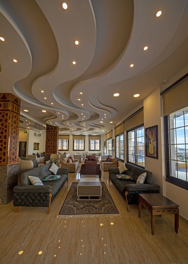 Фото Petra Canyon Hotel