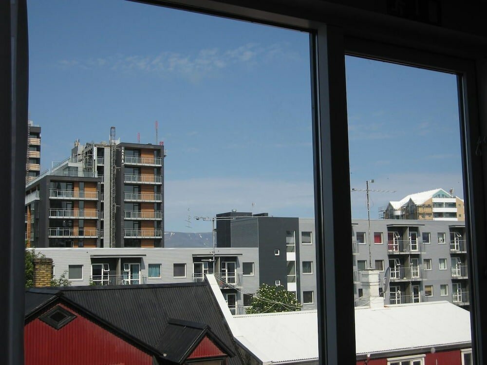 Фото Stylish Downtown Reykjavik Apartments