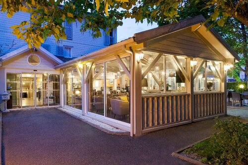 Гостиница Comfort Hotel Acadie Les Ulis