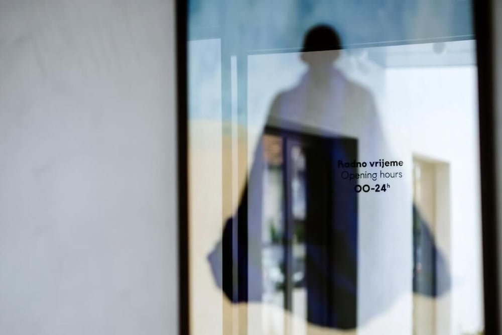 Фото Hotel septembar