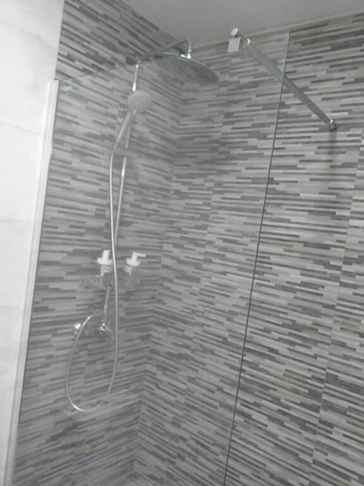 Фото Wish-Suite San Luis de Sevilla Apartment