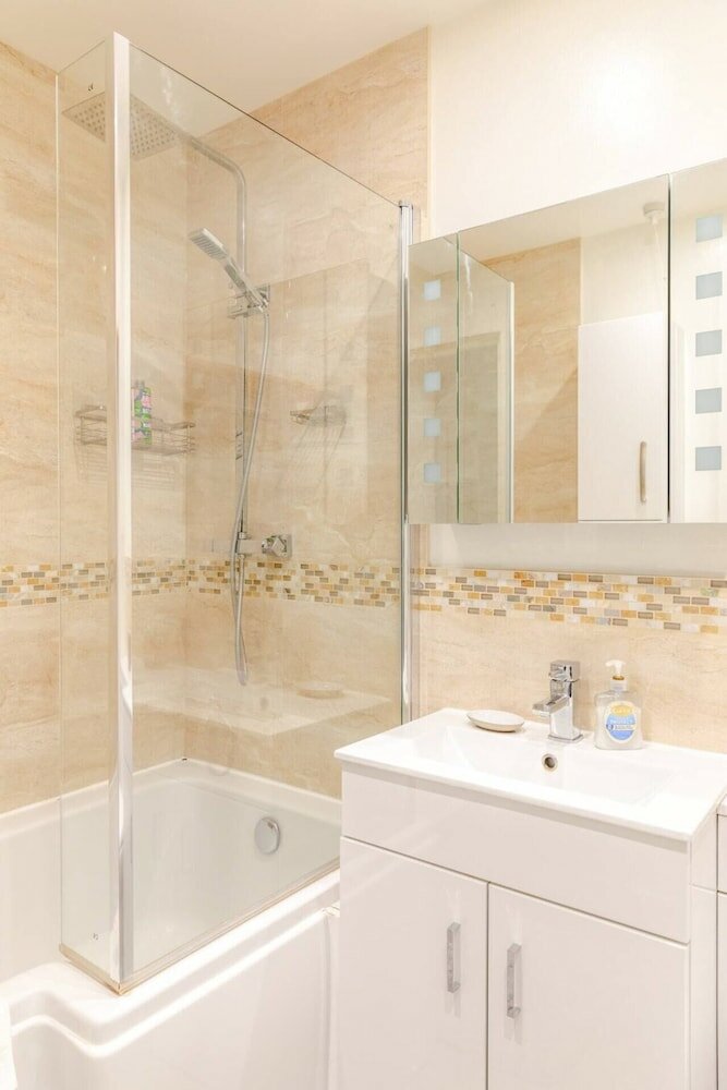 Фото Serene 1bd Canal-side Flat w Terrace - Haggerston