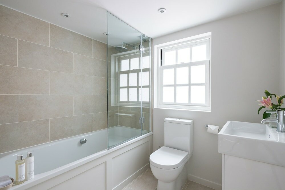 Фото Ultra luxurious London home for 5-7